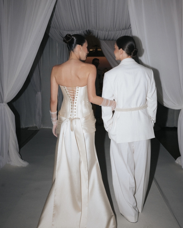 A Timeless Seaside Wedding on the Mediterranean Coast