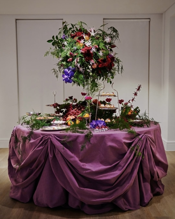 Trend: Colorful Tablecloths