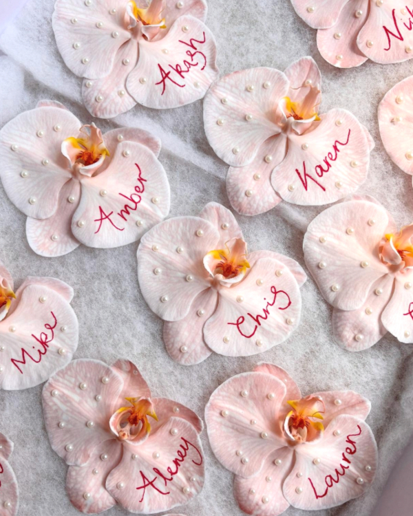 30 Creative Place Card Ideas for Summer Weddings & Events