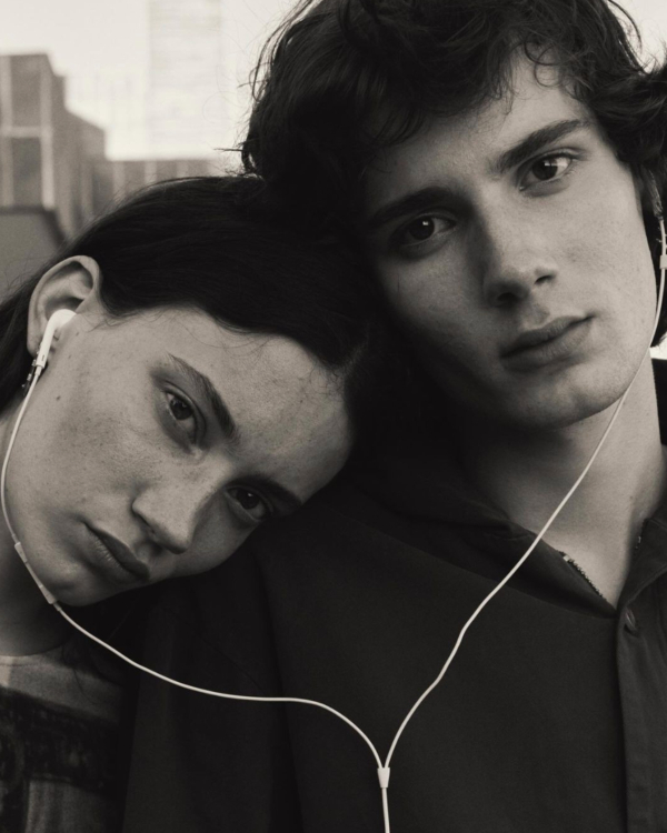 10 Must-Listen Relationship Podcasts Everyone’s Talking About