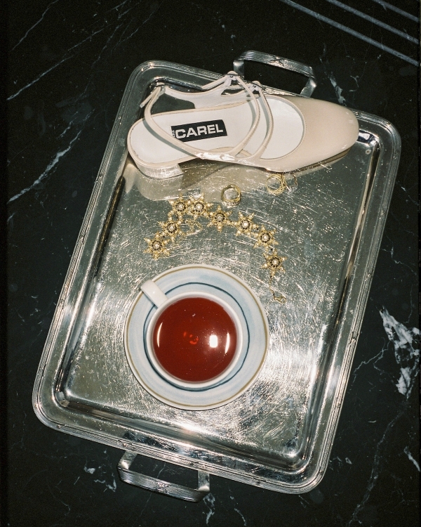 An Artistic Wedding Amongst a Breathtaking Quarry in Mallorca