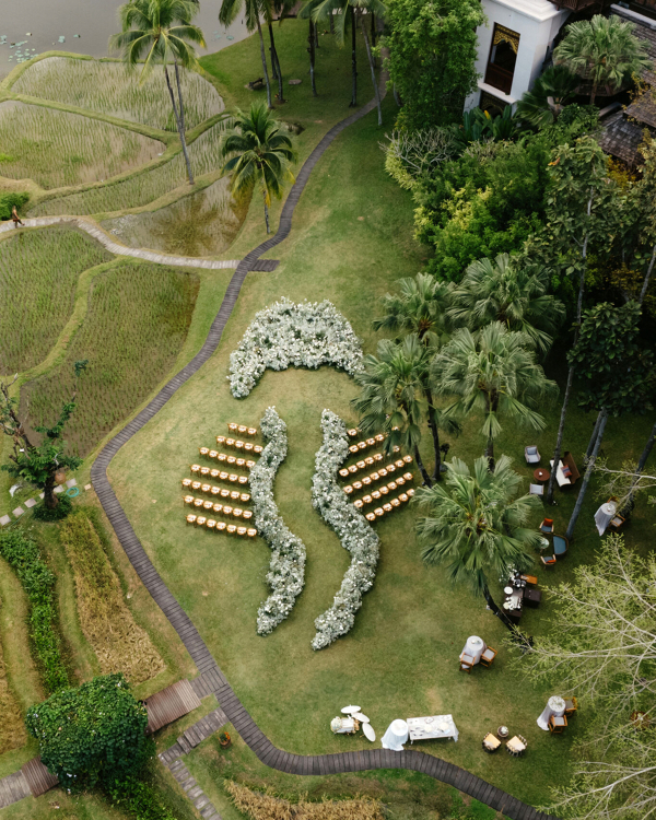40 Creative Decor Ideas for a Tropical Wedding