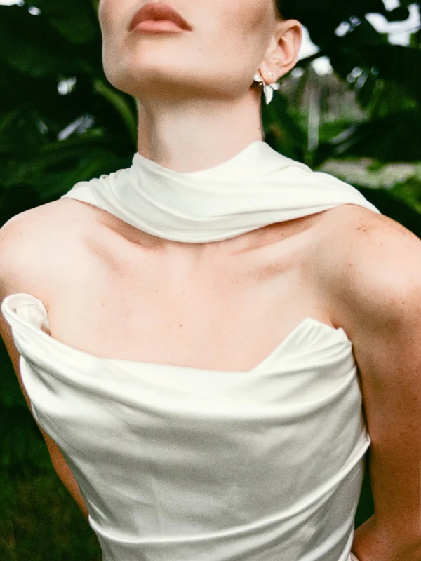 Camera Shy? Here’s How to Feel Confident in Your Wedding Photos — photo 2