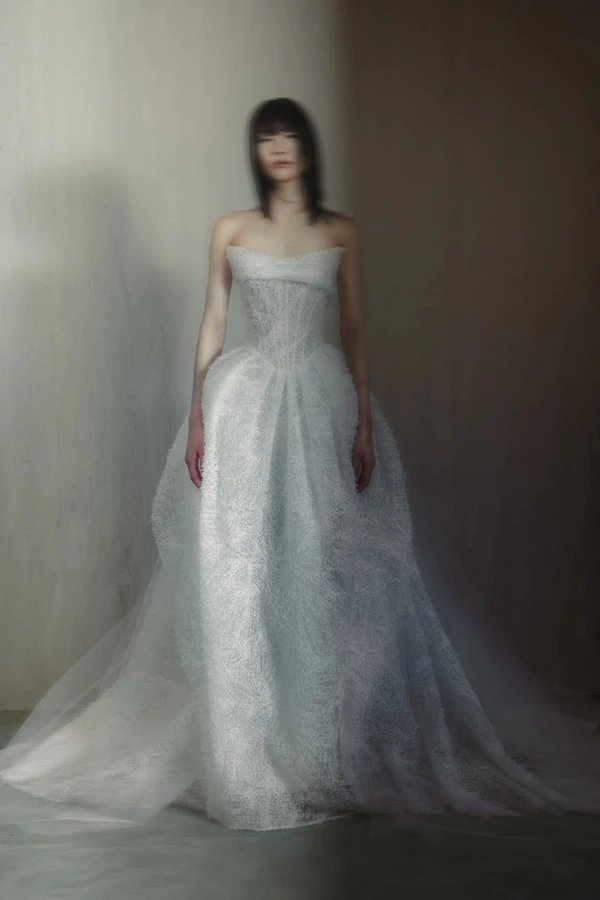 14 Best Bridal Designers in Asia — photo 2