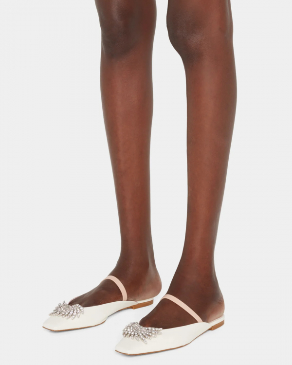 Best Wedding Shoes for Tall Brides | Top of the Low Heels | Bridal Flat Shoes