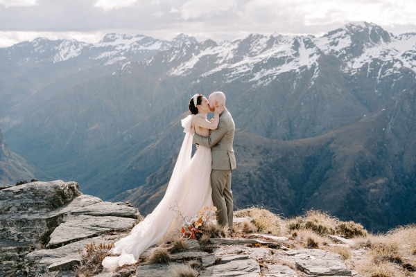 Photographers The Lovers Elopement Co