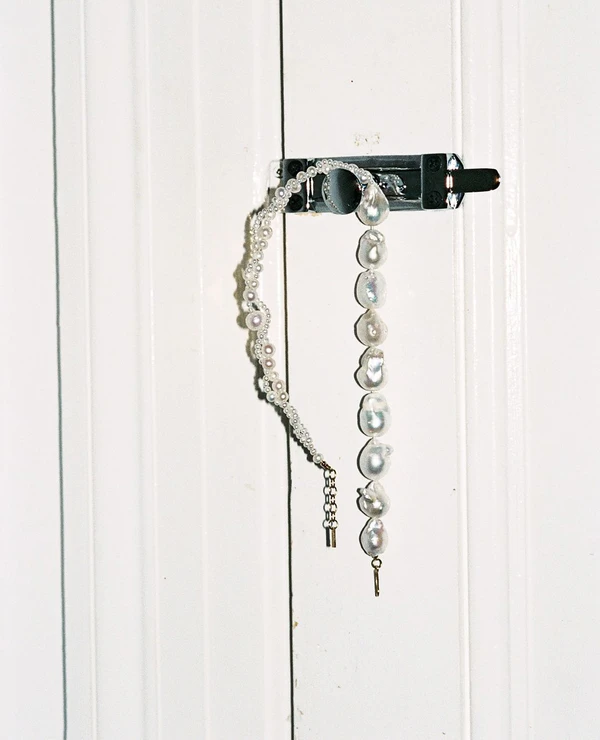 Trendy Jewelry for the Bride — photo 1
