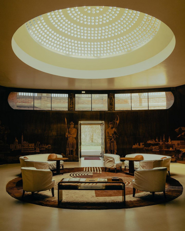 Where to Go on a Date in London?