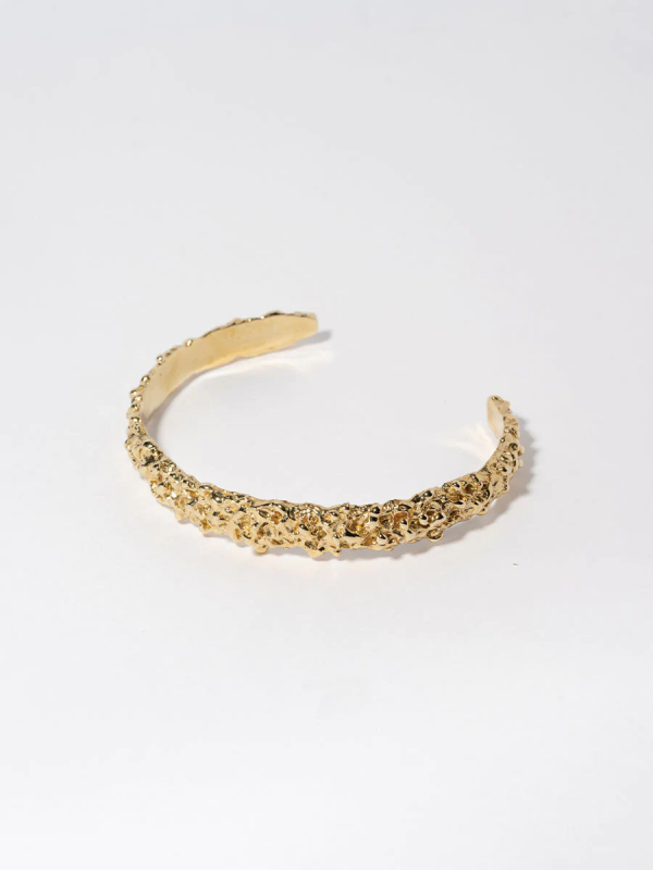 Trendy Jewelry for the Bride