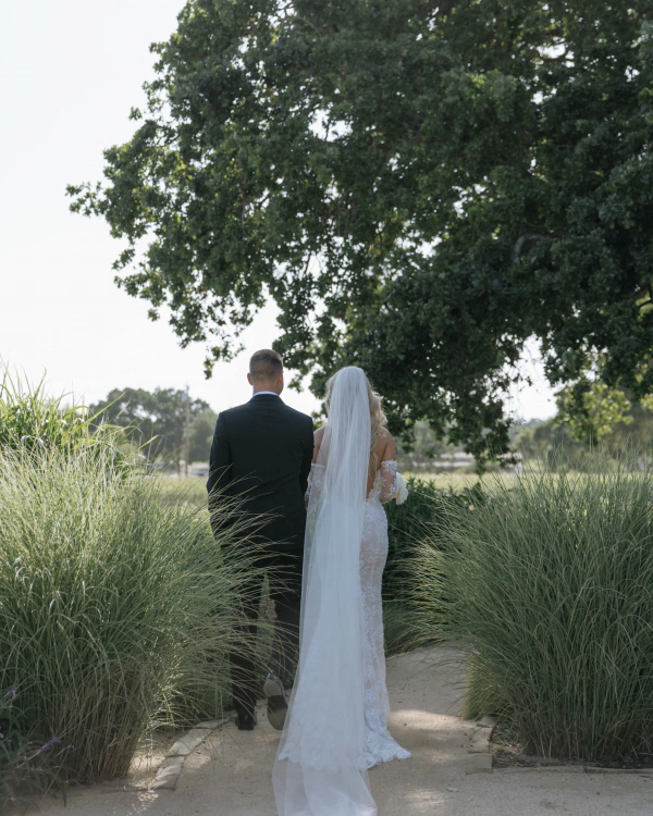 Real Wedding: Elle & JP — photo 1