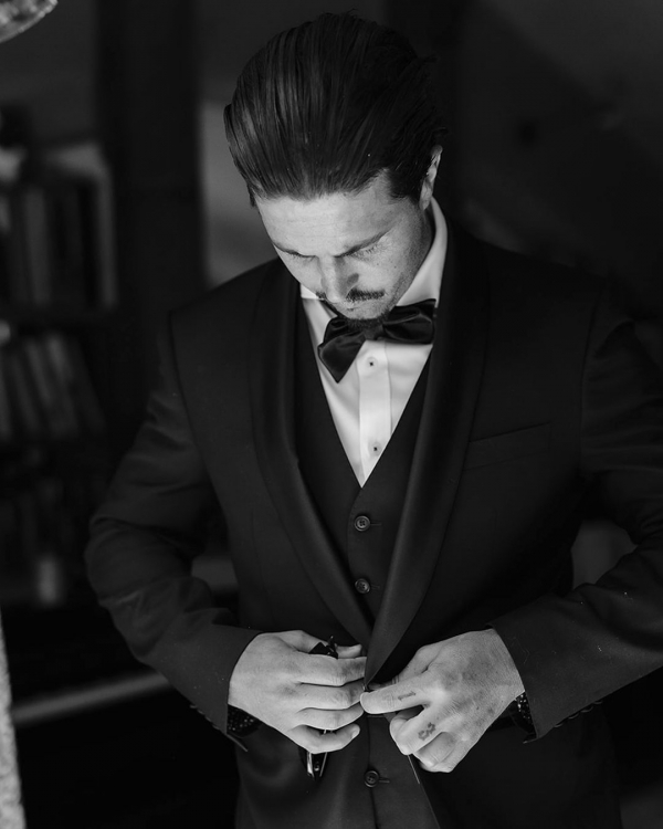 Why You Should Consider Getting Ready Wedding Photos