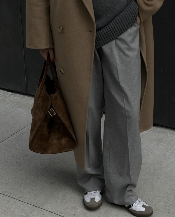 Why Suede Handbags Trend Will Live On in 2024 | Best, Luxury Suede Bags for Womans