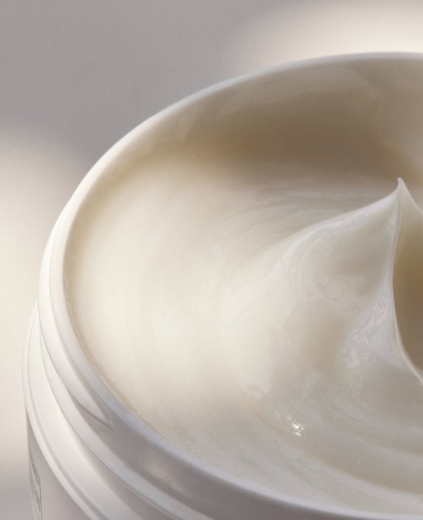 Tips and Products for Hair Care in the Winter Season I How to Protect Hair in Cold Weather