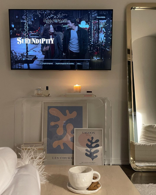 13 Best Romantic Christmas Movies | Love Story Christmas Films | The Most Romantic Xmas Movies