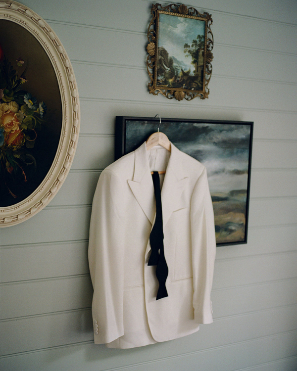 Why You Should Consider Getting Ready Wedding Photos