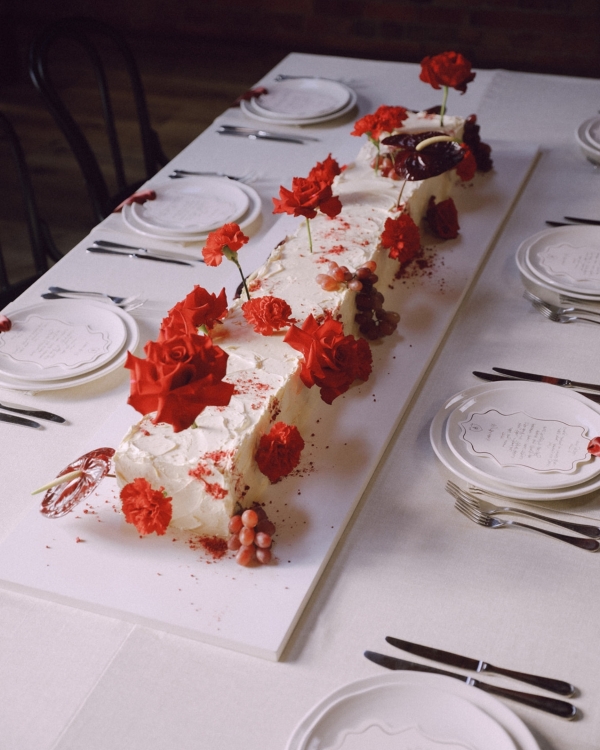 10 Major Wedding Cake Trends for 2025