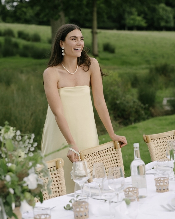 A Colorful Wedding Amongst the Costwolds Countryside