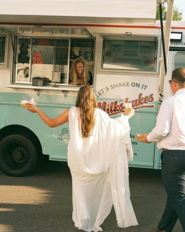 8 Late-Night Snacks for Your Wedding After Party