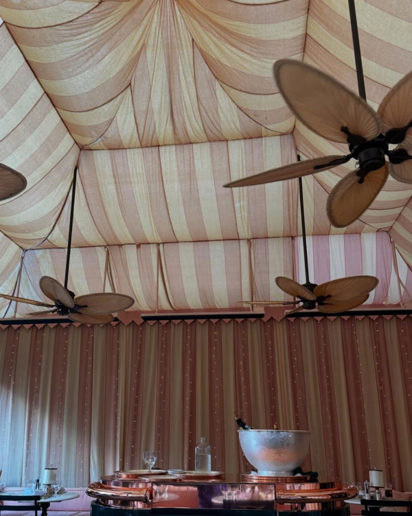 7 Creative Ways to Add Stripes to Your Wedding Decor