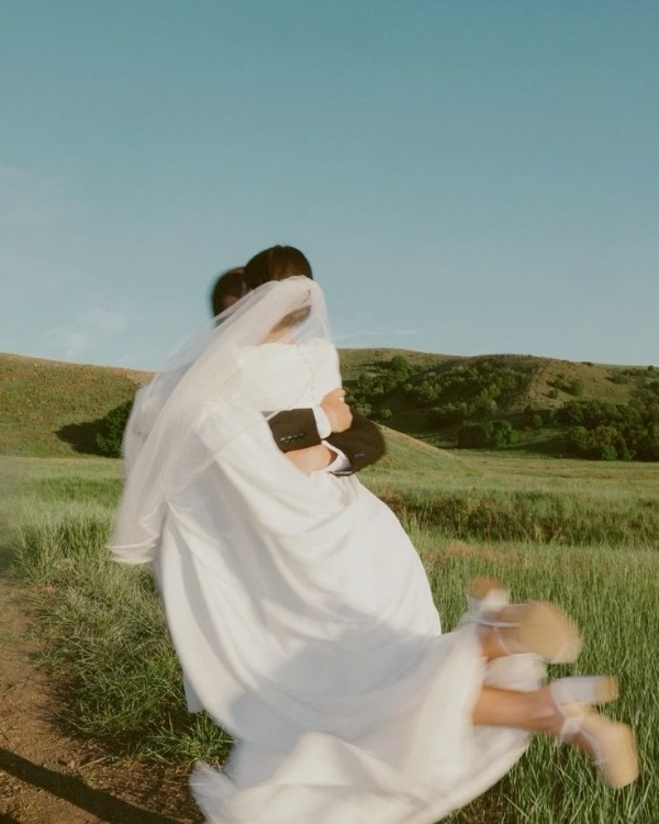 50 Must-Save Wedding Portrait Ideas for the Bride & Groom