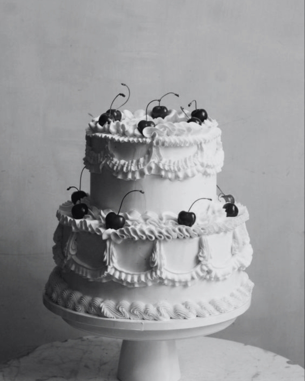 10 Major Wedding Cake Trends for 2025