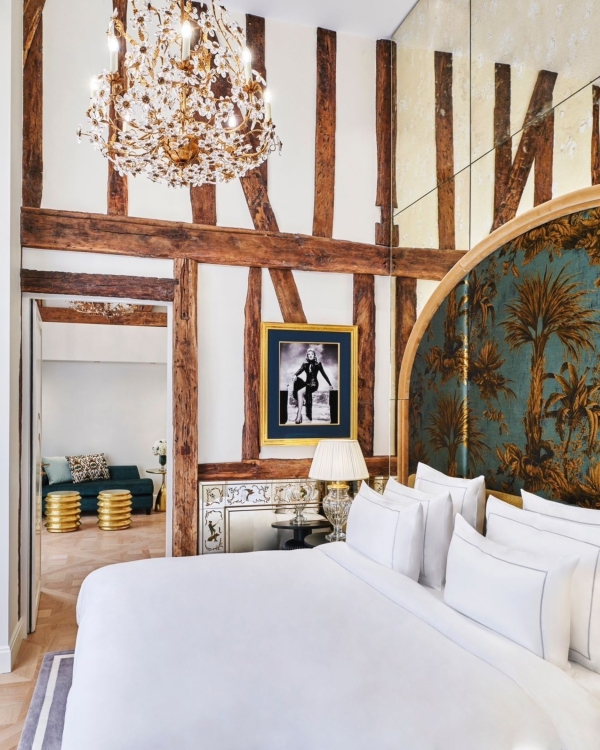 10 Romantic New Hotels in Paris View