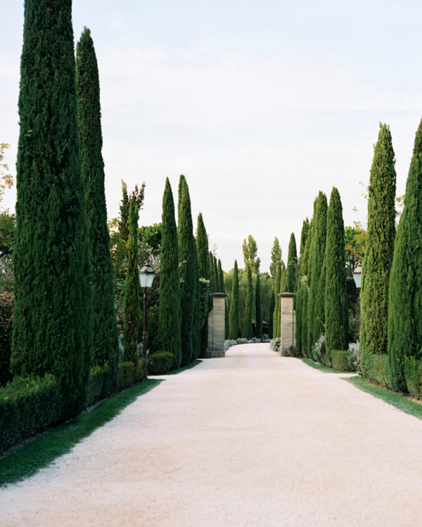 15 Awe-Inspiring Garden Wedding Venues Around the World