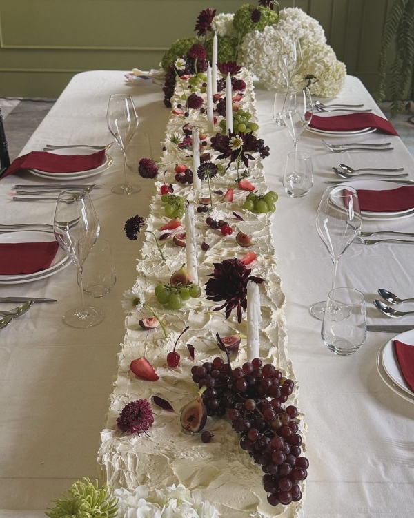 10 Major Wedding Cake Trends for 2025