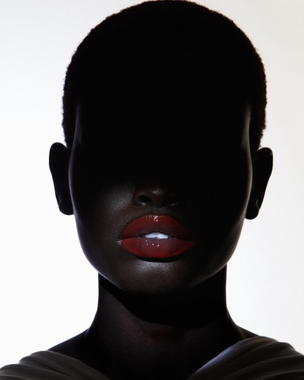 6 Eye-Catching Makeup Looks to Try for New Year’s Eve 2025