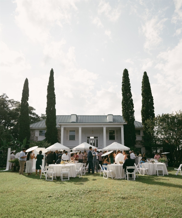 Photographers Sabrina Thomas