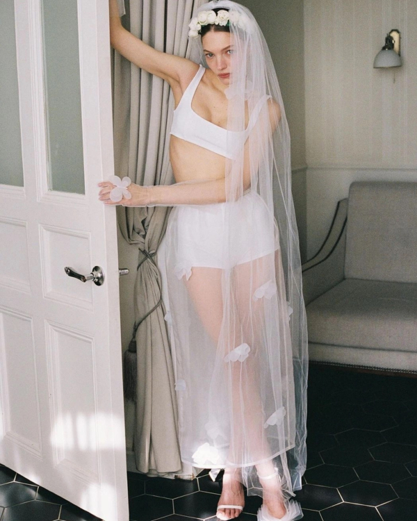 10 Major Bridal Accessory Trends for 2025