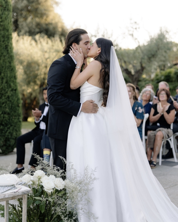 A Classic and Elegant Celebration in Italy