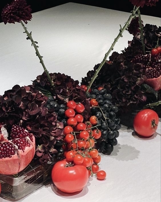 35 Artistic Fruit & Vegetable Centerpiece Arrangements