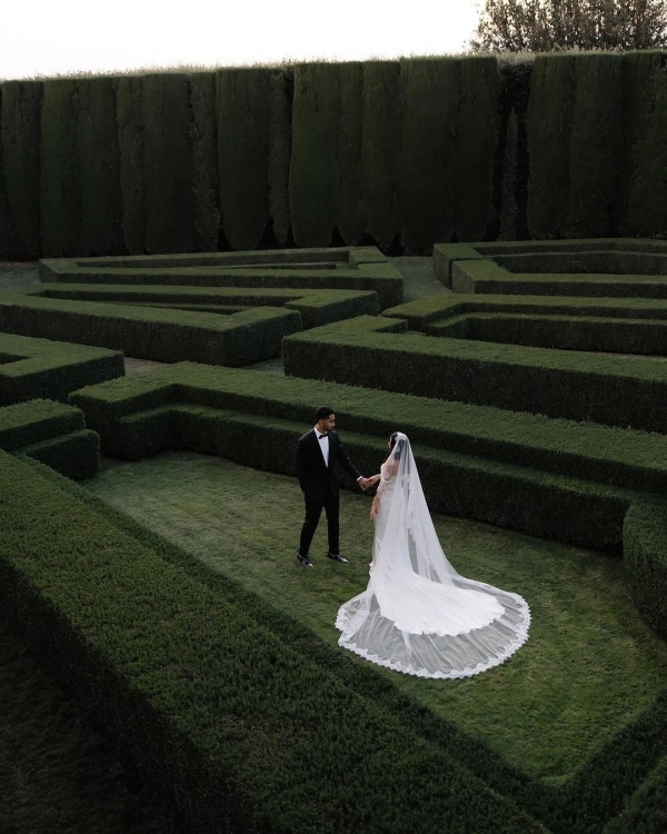 15 Awe-Inspiring Garden Wedding Venues Around the World