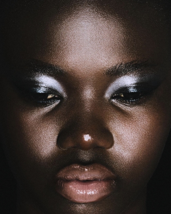 6 Eye-Catching Makeup Looks to Try for New Year’s Eve 2025