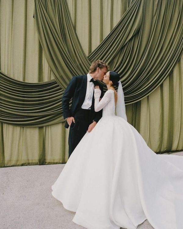 45 Chic Wedding Day Style Ideas for Brides & Grooms