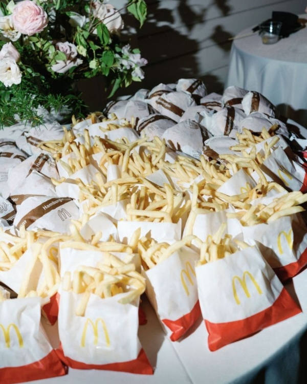 8 Late-Night Snacks for Your Wedding After Party