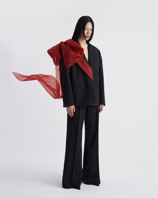 40 Standout Christmas Party Outfits for 2024 | Trendy Xmas Party Looks for Women