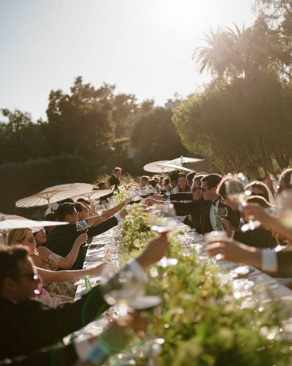 10 Things You Should Never Do at a Wedding