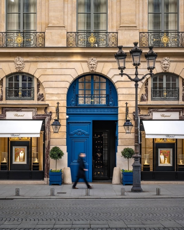 10 Romantic New Hotels in Paris View