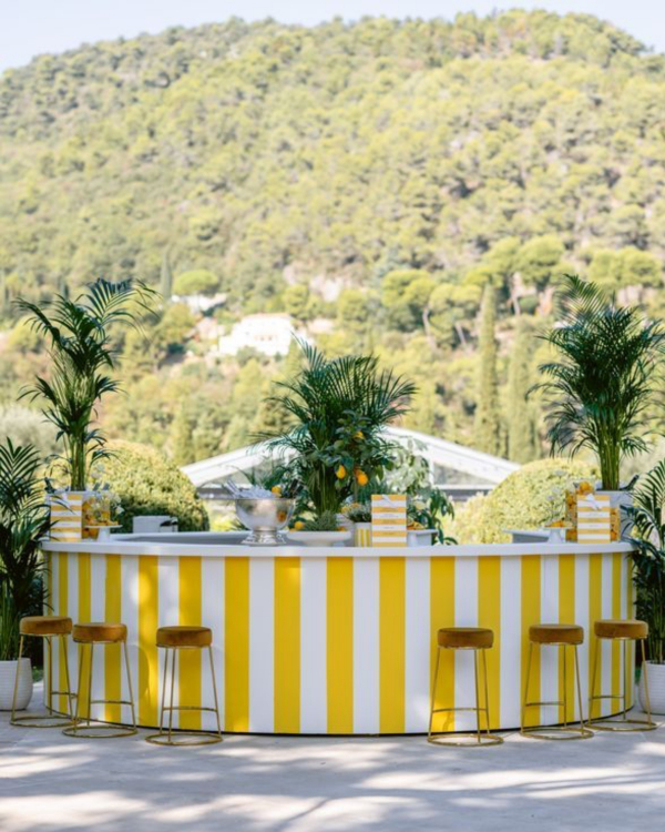 7 Creative Ways to Add Stripes to Your Wedding Decor