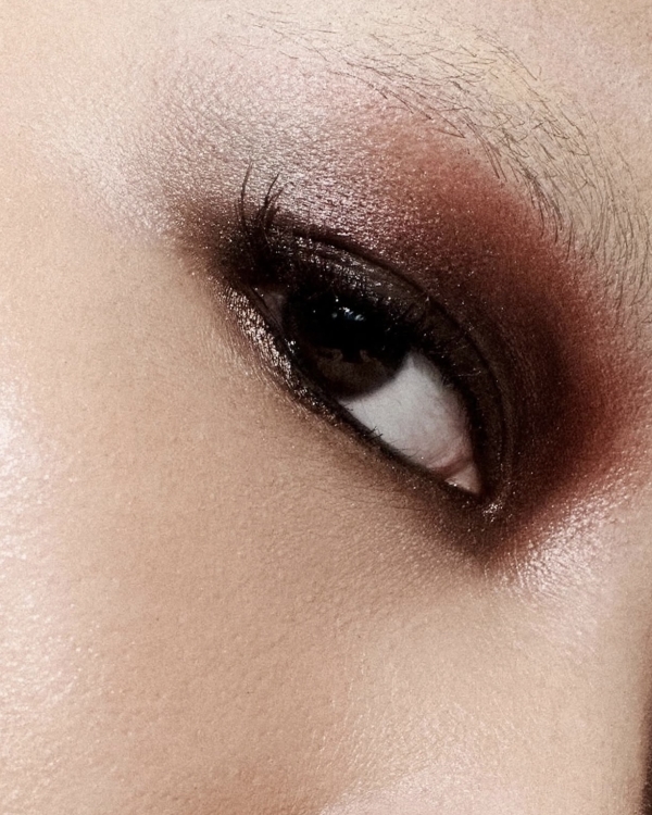 6 Eye-Catching Makeup Looks to Try for New Year’s Eve 2025