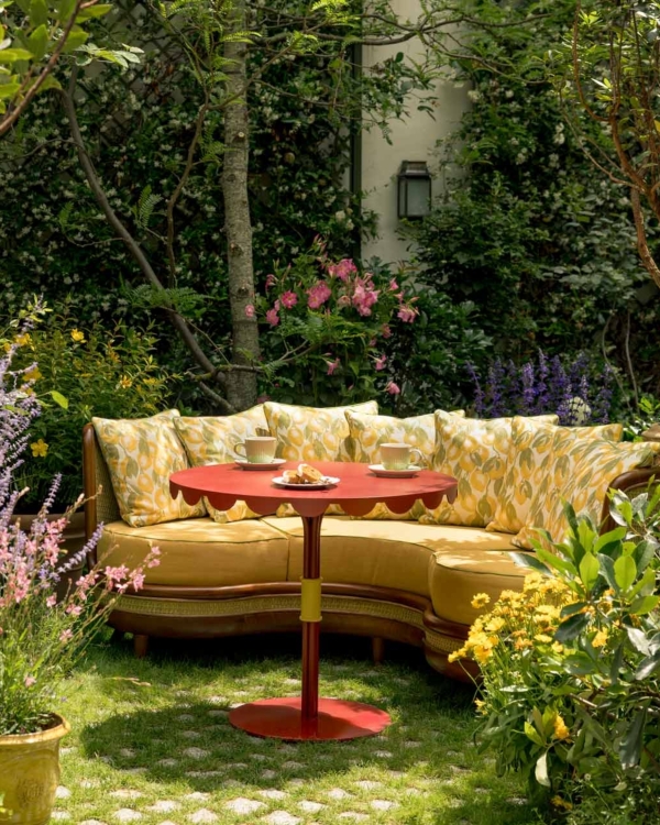 10 Romantic New Hotels in Paris View