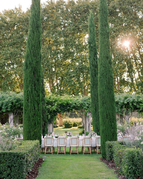 15 Awe-Inspiring Garden Wedding Venues Around the World