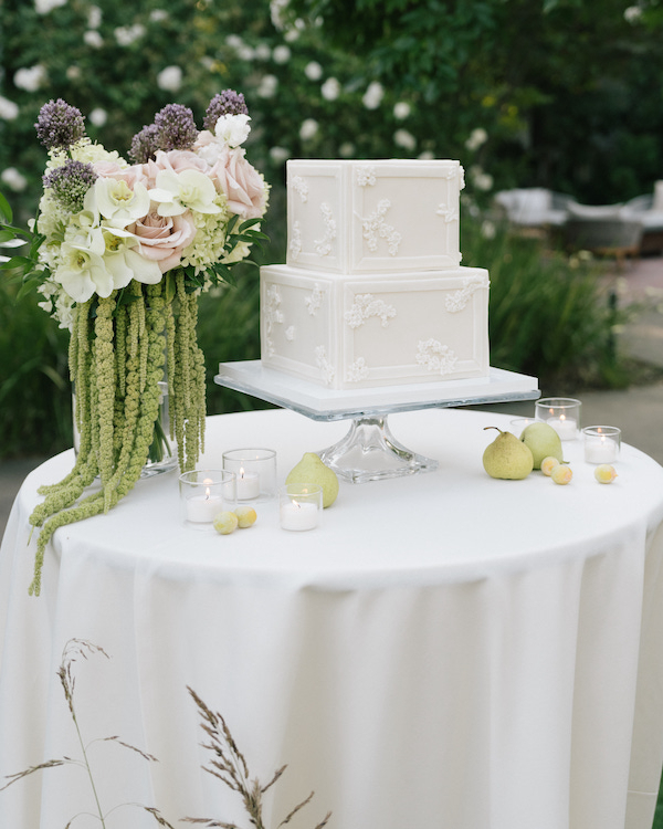 An Elegant & Timeless Garden Wedding in California