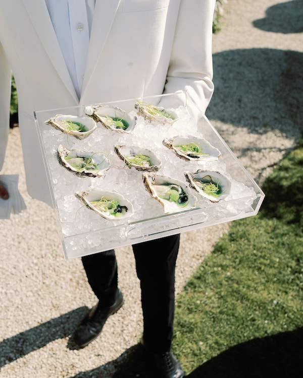 An Enchanting Manor Wedding in the English Countryside