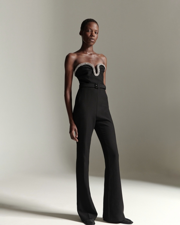 40 Standout Christmas Party Outfits for 2024 | Trendy Xmas Party Looks for Women