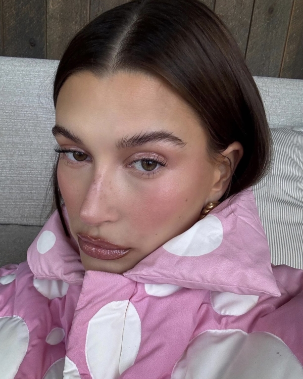 6 Eye-Catching Makeup Looks to Try for New Year’s Eve 2025