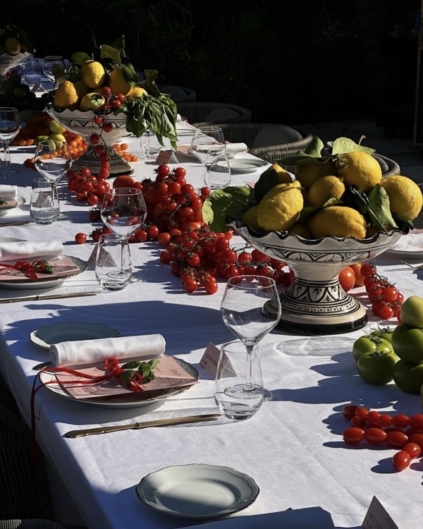 35 Artistic Fruit & Vegetable Centerpiece Arrangements