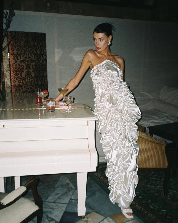20 Dazzling New Year’s Eve Dresses — photo 1
